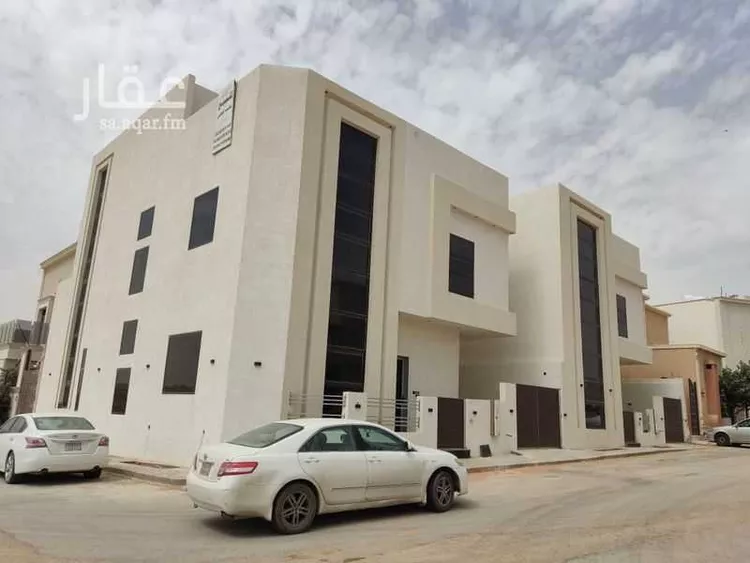 Villa for Sale in Riyadh Al Mahdiyah 1 صورة