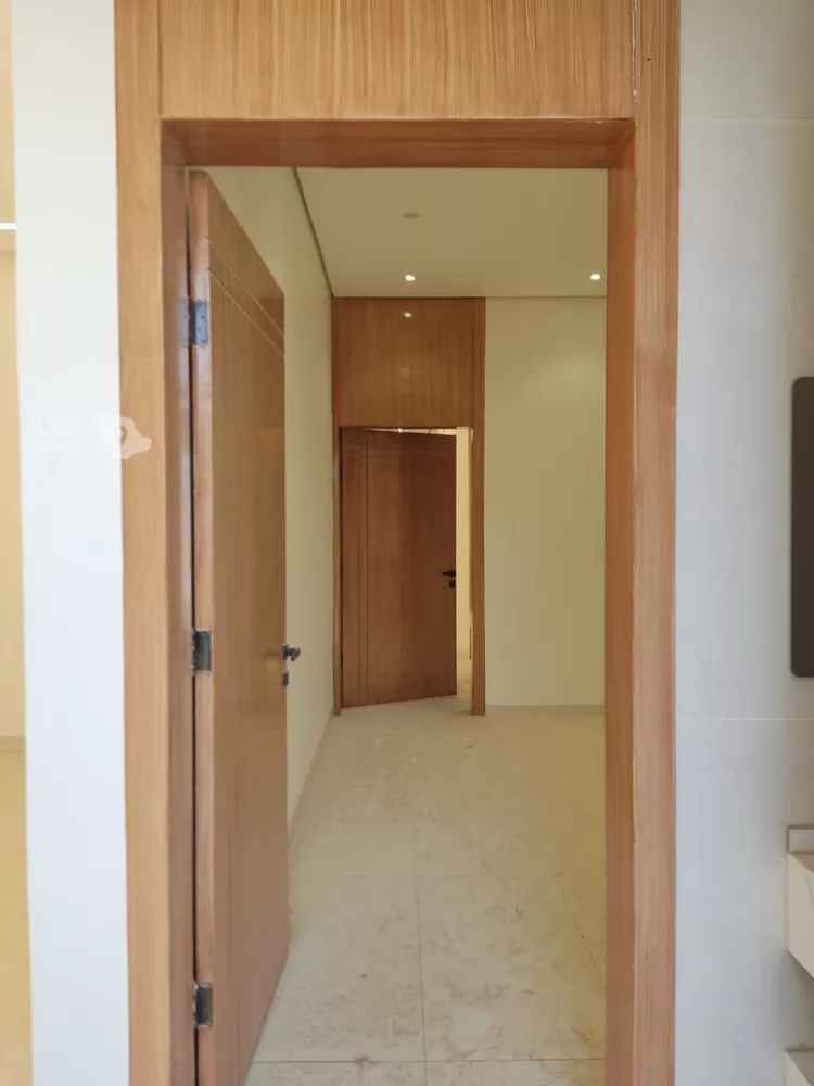 Floor for Rent in Riyadh Dahiat Namar 17