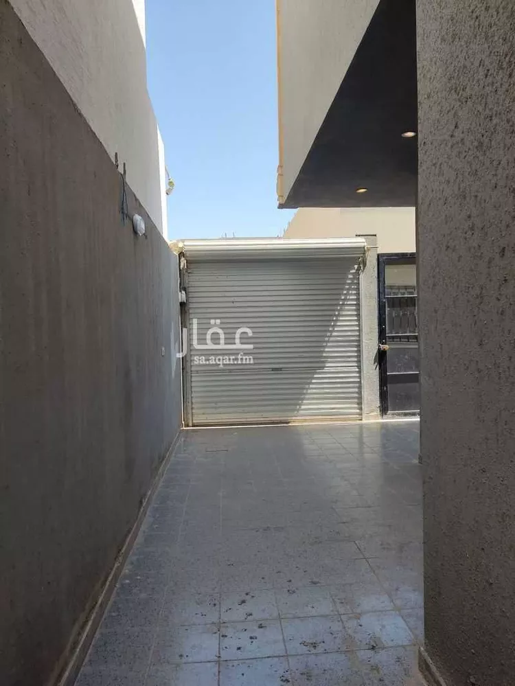Floor for Rent in Riyadh Al Mahdiyah