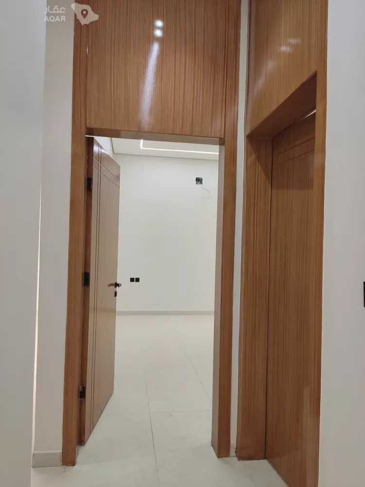 Floor for Rent in Riyadh Dahiat Namar 11