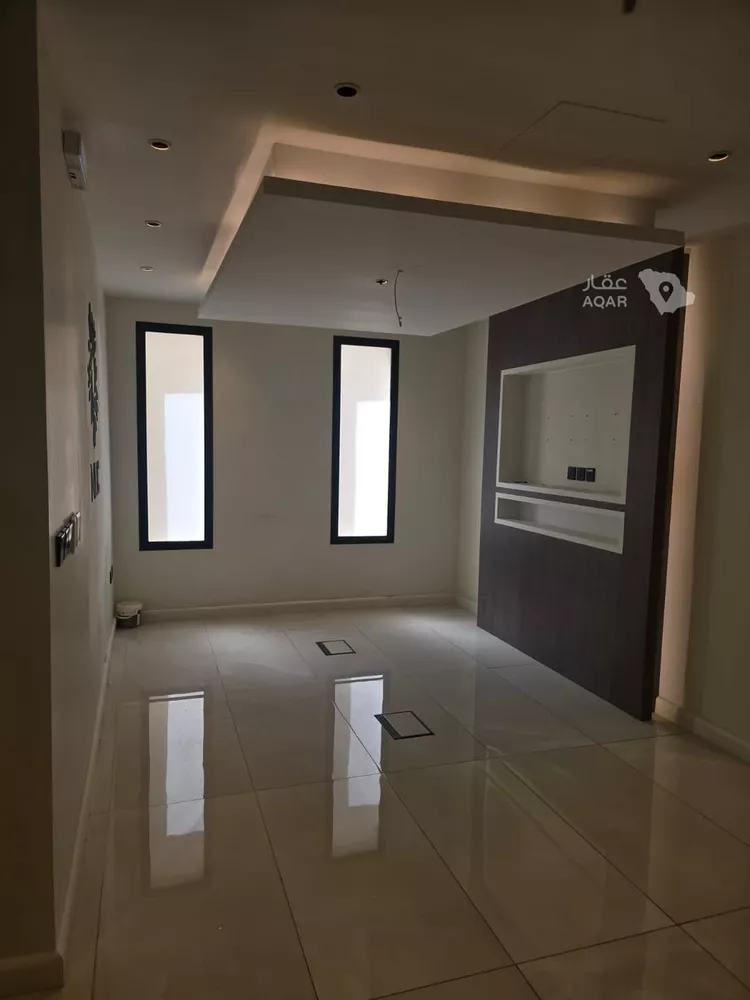 Commercial Office for Rent in Tabuk Al Mahrjan 9