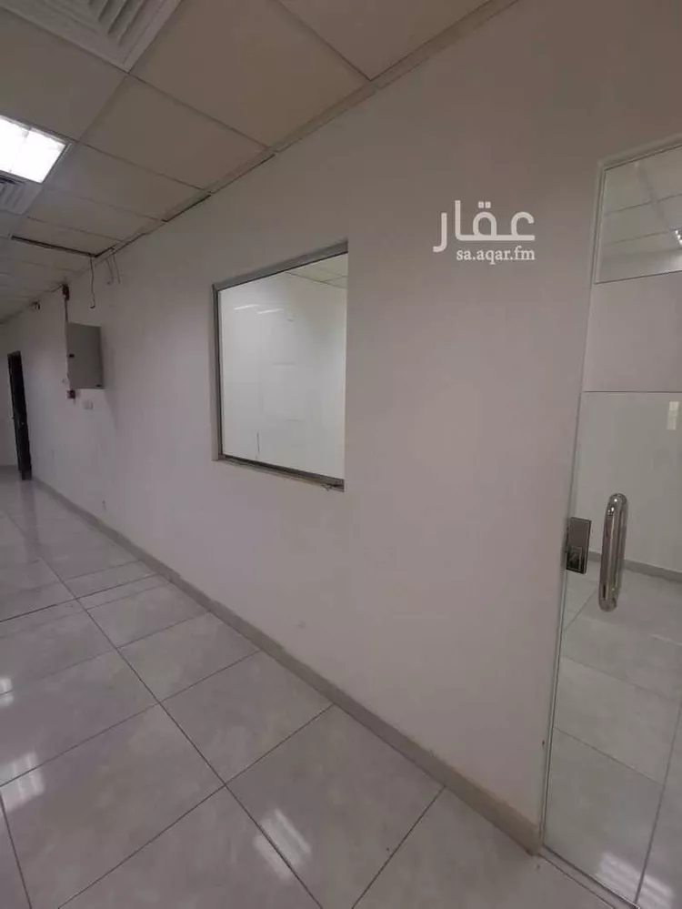 مكتب تجاري للإيجار في شارع طريق الملك فهد, حي الفيصلية الشمالية, مدينة تبوك, منطقة تبوك صورة 3