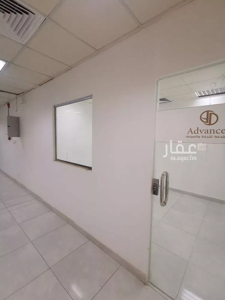 مكتب تجاري للإيجار في شارع الخميسن, حي الفيصلية الشمالية, مدينة تبوك, منطقة تبوك صورة 2