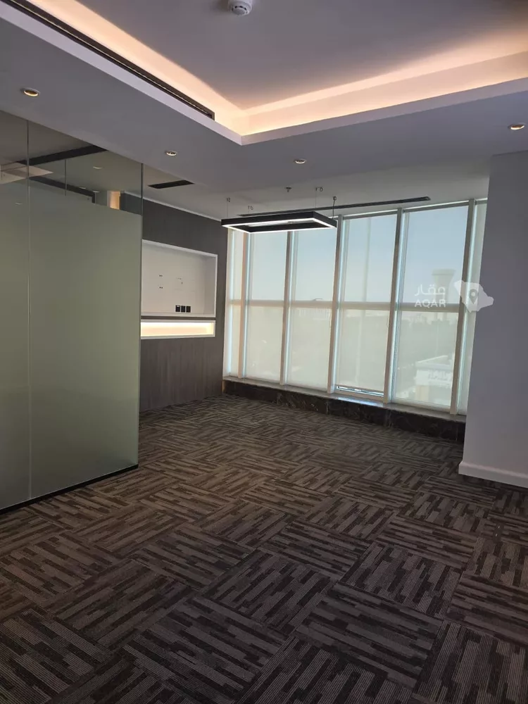 Commercial Office for Rent in Tabuk Al Mahrjan 7