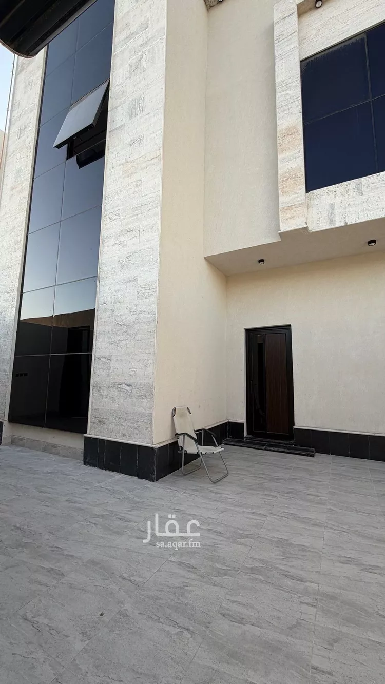 فيلا للبيع في شارع المغيره ابن نوفل, حي العروبة, مدينة الدمام, المنطقة الشرقية صورة 2