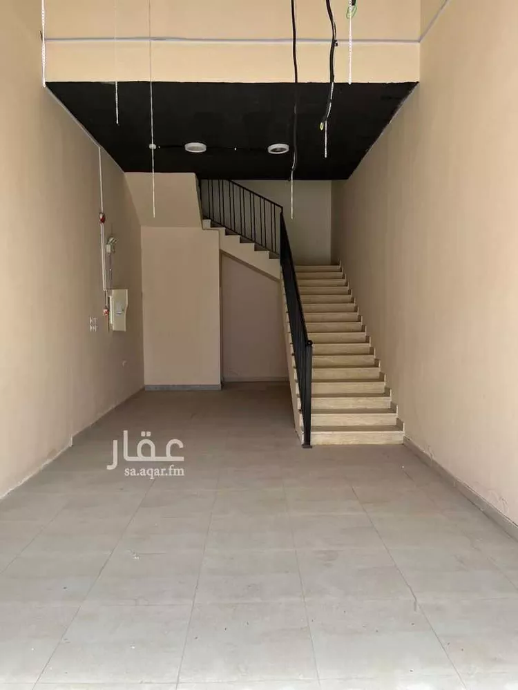 محل للإيجار في شارع عسير, حي ظهرة لبن, مدينة الرياض, منطقة الرياض