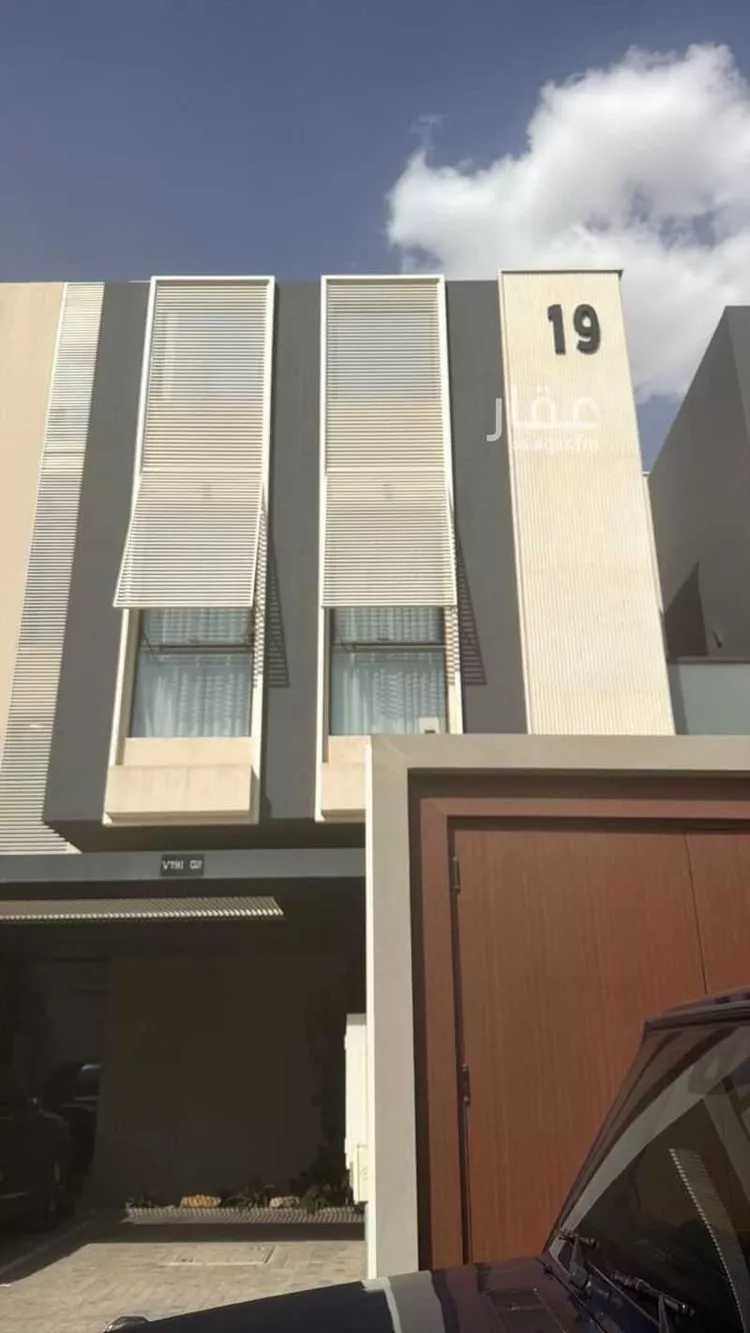 Floor for Sale in Riyadh Al Yasmin