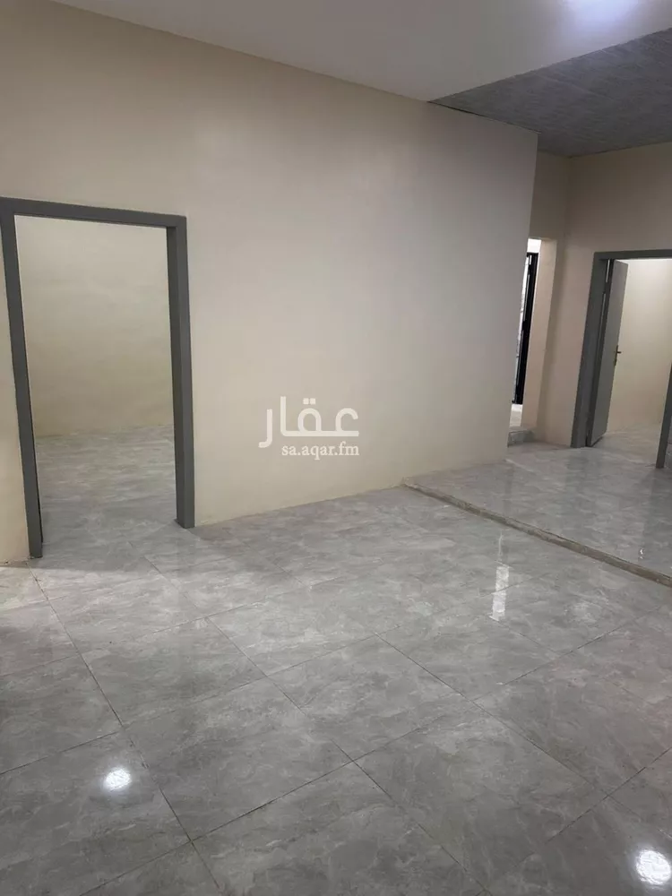 Building for Rent in Dammam Al Souq صورة 2