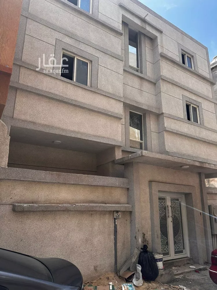 Building for Sale in Dammam Al Qazaz