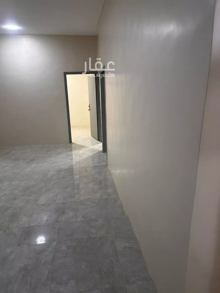 Building for Rent in Dammam Al Souq صورة 5