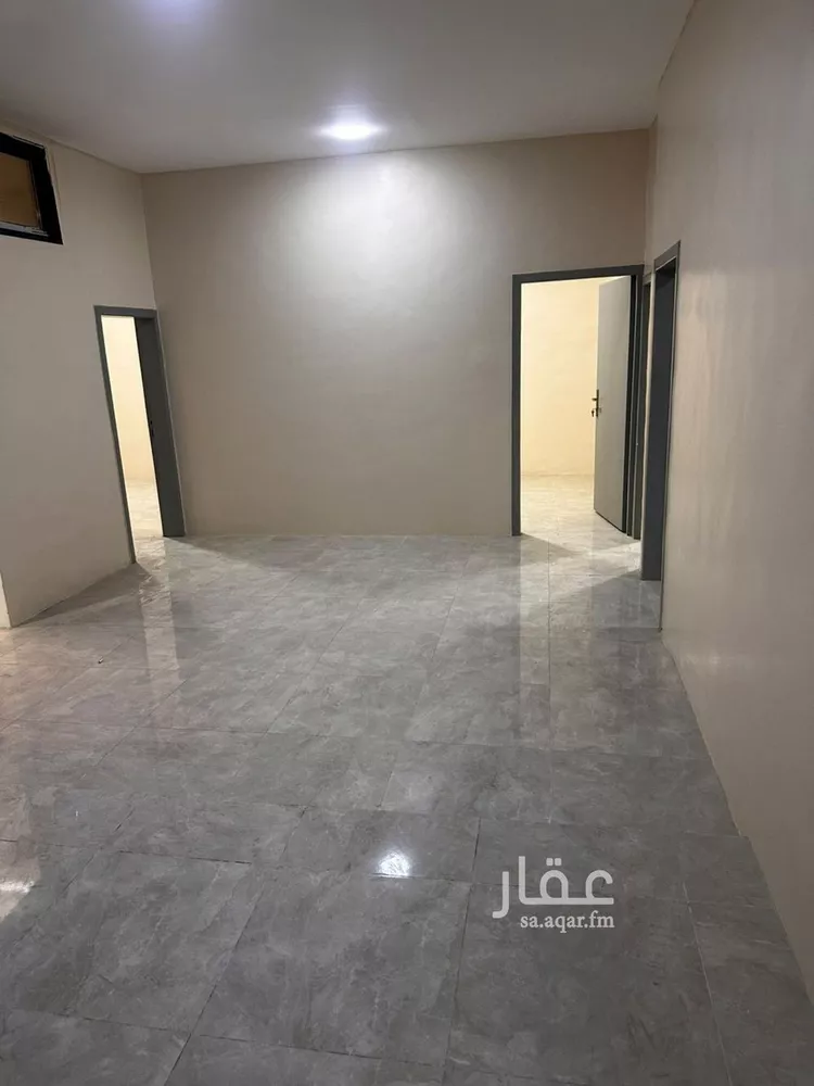 Building for Rent in Dammam Al Souq صورة 3