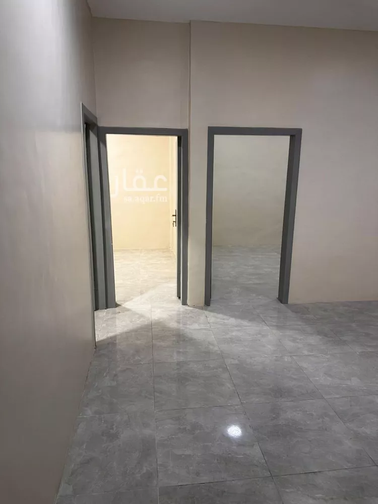 Building for Rent in Dammam Al Souq 6