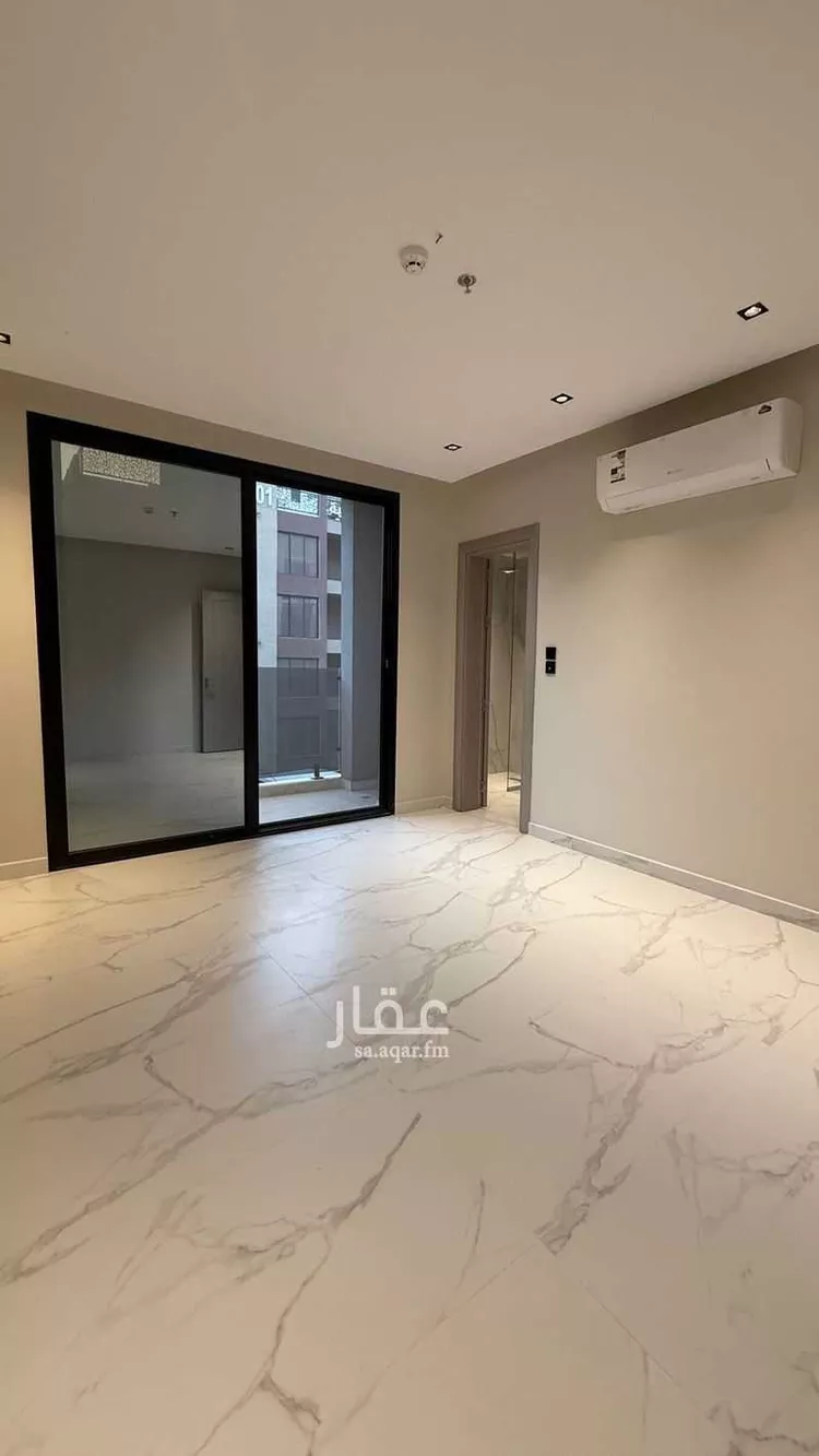 شقة للإيجار في شارع العطايف, حي الحمراء, مدينة الخبر, المنطقة الشرقية صورة 2