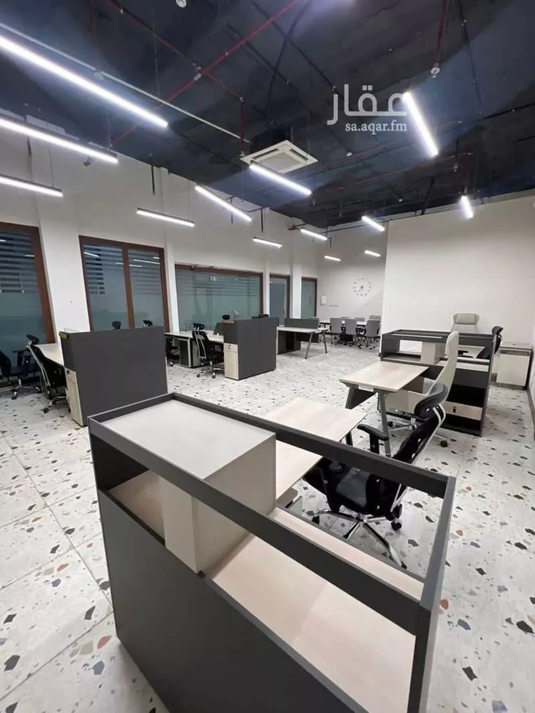 عمارة للإيجار في شارع طريق الامير سعد بن عبدالرحمن الاول الفرعي, حي الروابي, مدينة الرياض, منطقة الرياض 10
