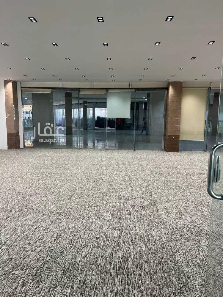 عمارة للإيجار في شارع طريق الامير سعد بن عبدالرحمن الاول الفرعي, حي الروابي, مدينة الرياض, منطقة الرياض صورة 3