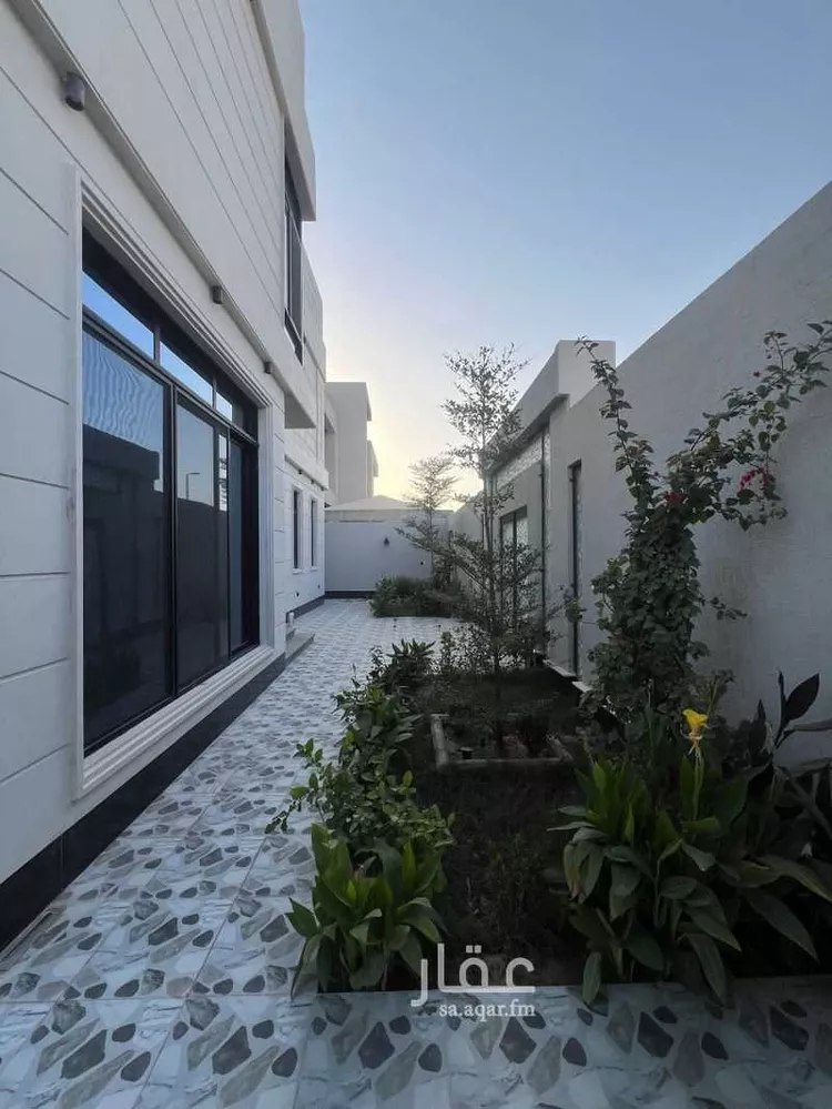 فيلا للبيع في شارع الوداعة, حي البحر, مدينة الخبر, المنطقة الشرقية صورة 2