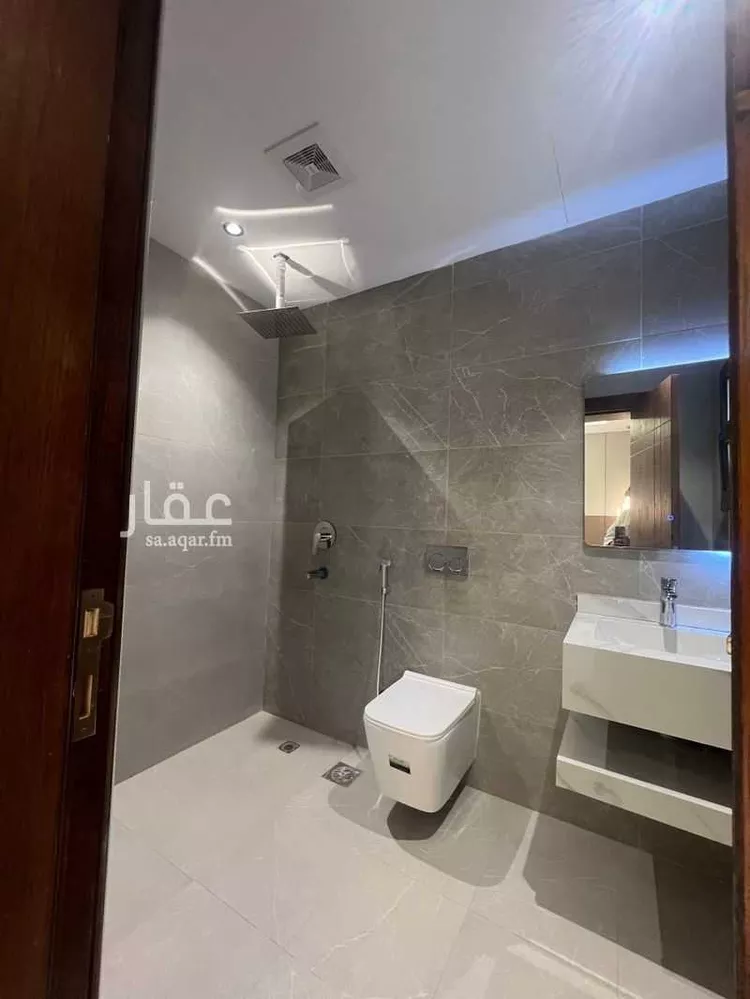 شقة للبيع في شارع الحناكية, حي الحمراء, مدينة الخبر, المنطقة الشرقية صورة 2