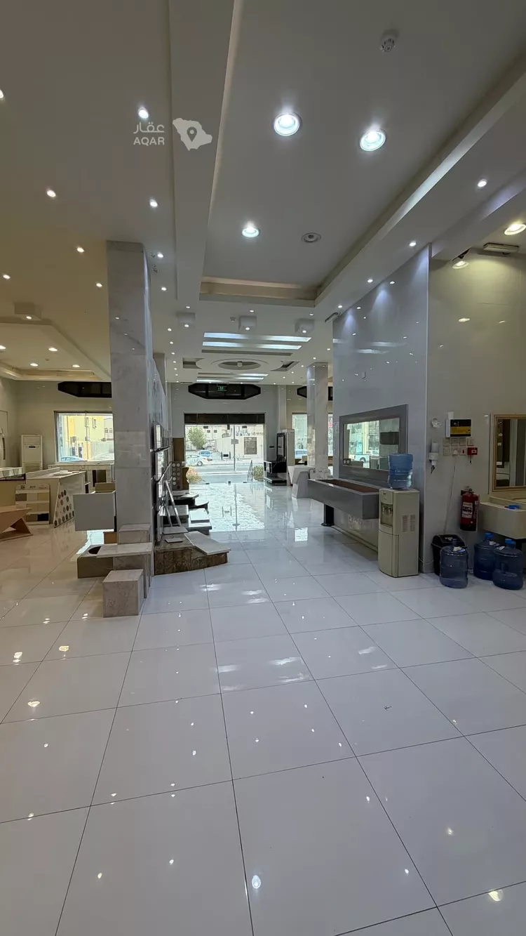 عمارة للإيجار في شارع الواحة, حي الخدود, مدينة الاحساء, المنطقة الشرقية صورة 4