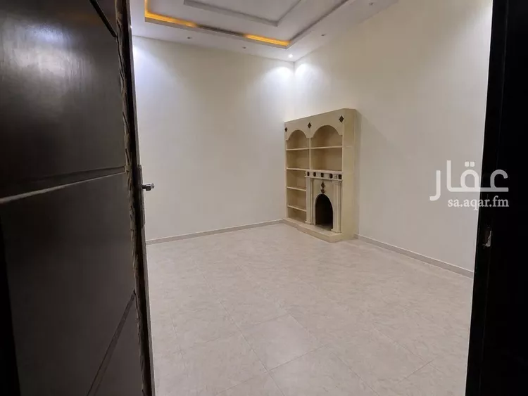 فيلا للبيع في شارع جبل المشايخ, حي القادسية, مدينة الرياض, منطقة الرياض صورة 5