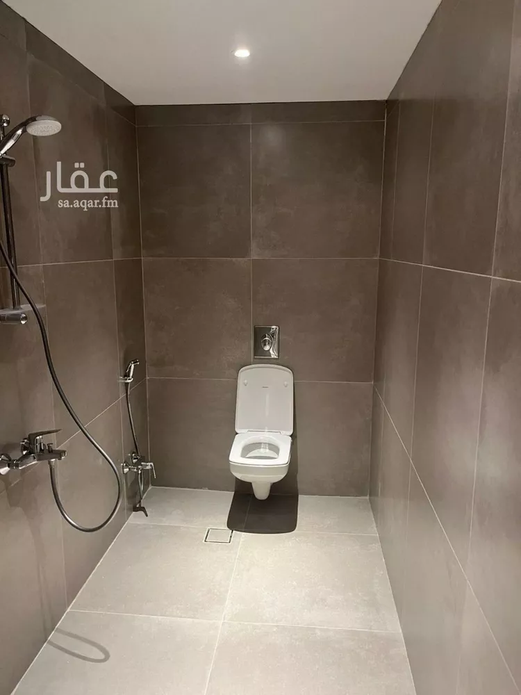 فيلا للبيع في شارع محمد بن خليفة, حي الفاخرية, مدينة الرياض, منطقة الرياض صورة 5
