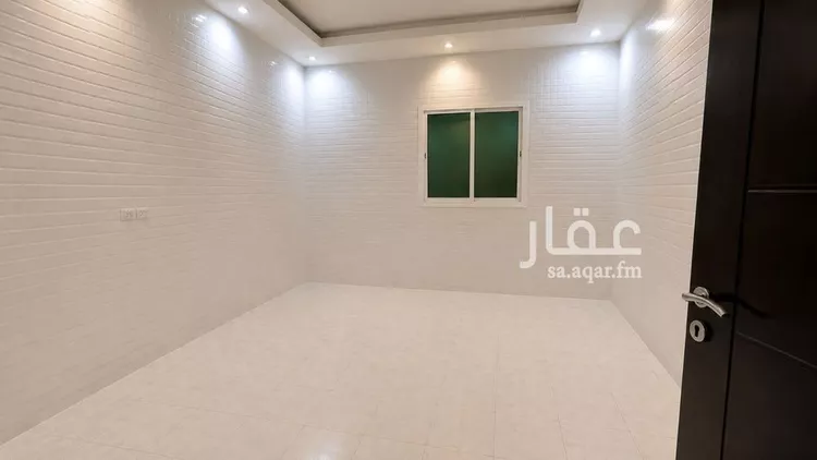 فيلا للبيع في شارع جبل المشايخ, حي القادسية, مدينة الرياض, منطقة الرياض صورة 2
