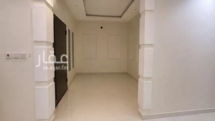 فيلا للبيع في شارع جبل المشايخ, حي القادسية, مدينة الرياض, منطقة الرياض صورة 4