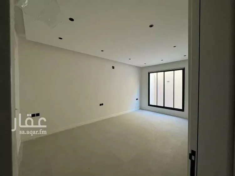 Floor for Sale in Riyadh Okaz صورة 4