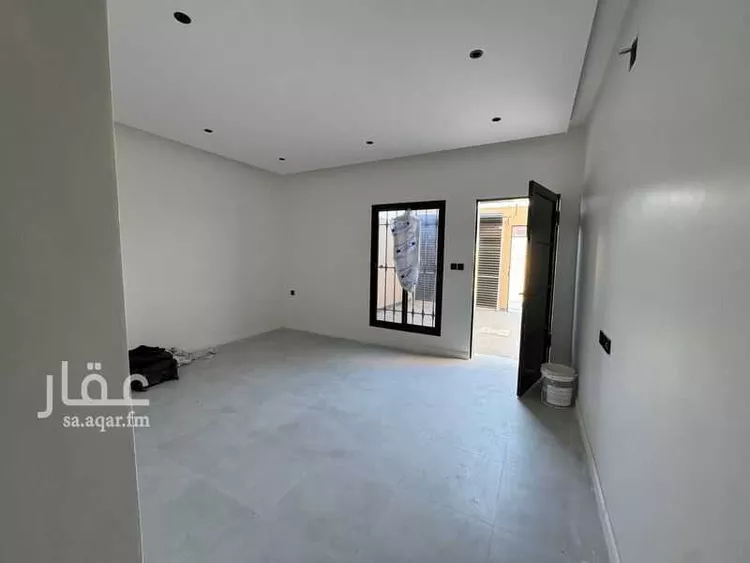 Floor for Sale in Riyadh Okaz صورة 3