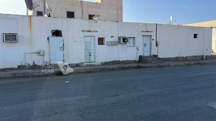 غرفة للإيجار في شارع الملك عبد العزيز, حي الضيافة, مدينة نجران, منطقة نجران 2