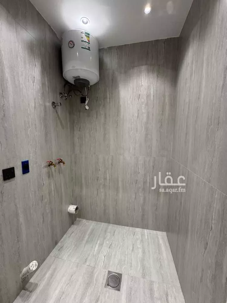 شقة للبيع في شارع العزيزية 32, حي العزيزية, مدينة الجبيل, المنطقة الشرقية صورة 2