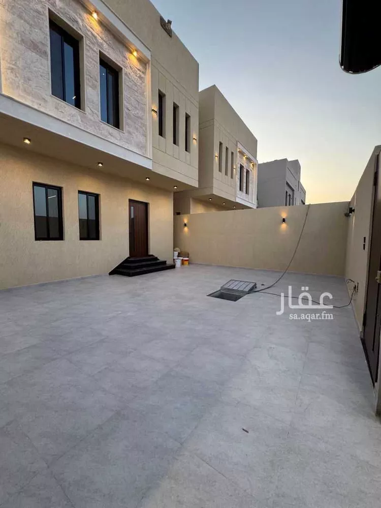 فيلا للبيع في شارع اشبيليه 116 الفرعي, حي العزيزية, مدينة الجبيل, المنطقة الشرقية