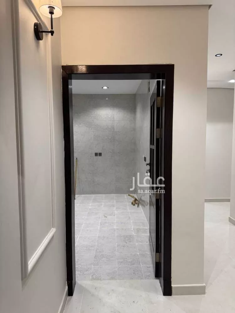 شقة للبيع في شارع العزيزية 78, حي العزيزية, مدينة الجبيل, المنطقة الشرقية صورة 2