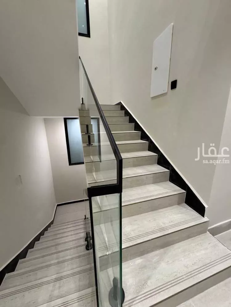 فيلا للبيع في شارع العزيزية 63, حي العزيزية, مدينة الجبيل, المنطقة الشرقية 8