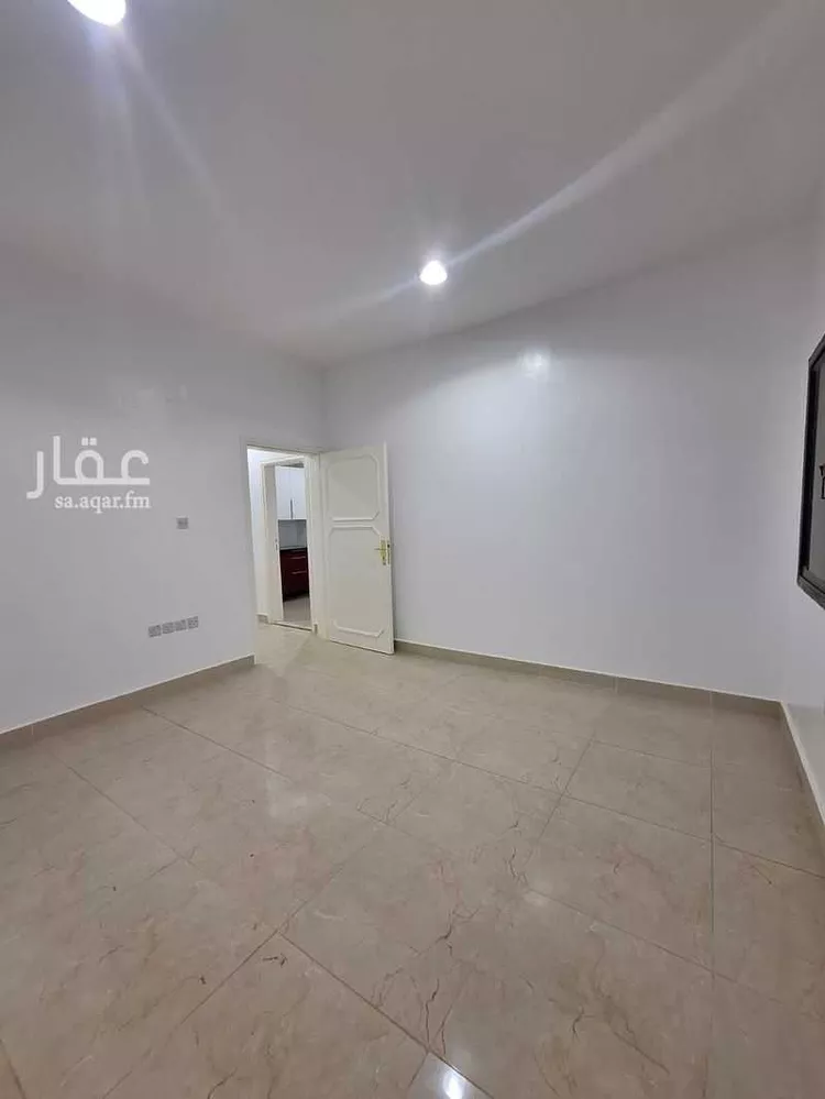 فيلا للإيجار في شارع يزيد بن عبدالله, حي أم الحمام الشرقي, مدينة الرياض, منطقة الرياض صورة 4
