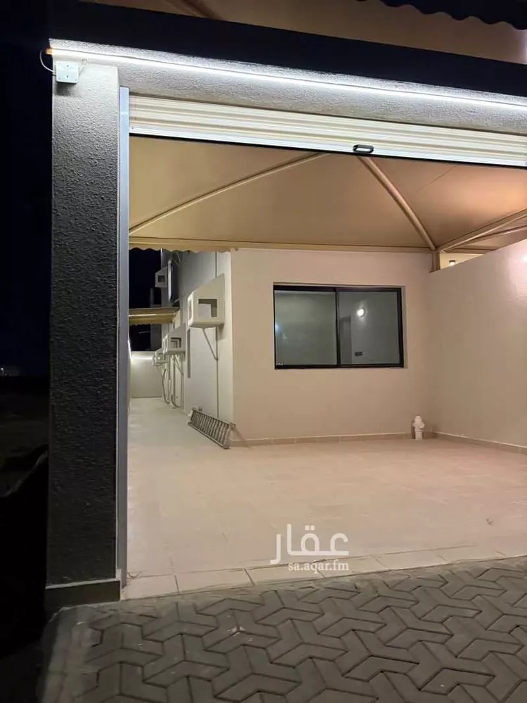 شقة للبيع في شارع 2550413, حي الورود, مدينة صامطه, منطقة جازان صورة 5