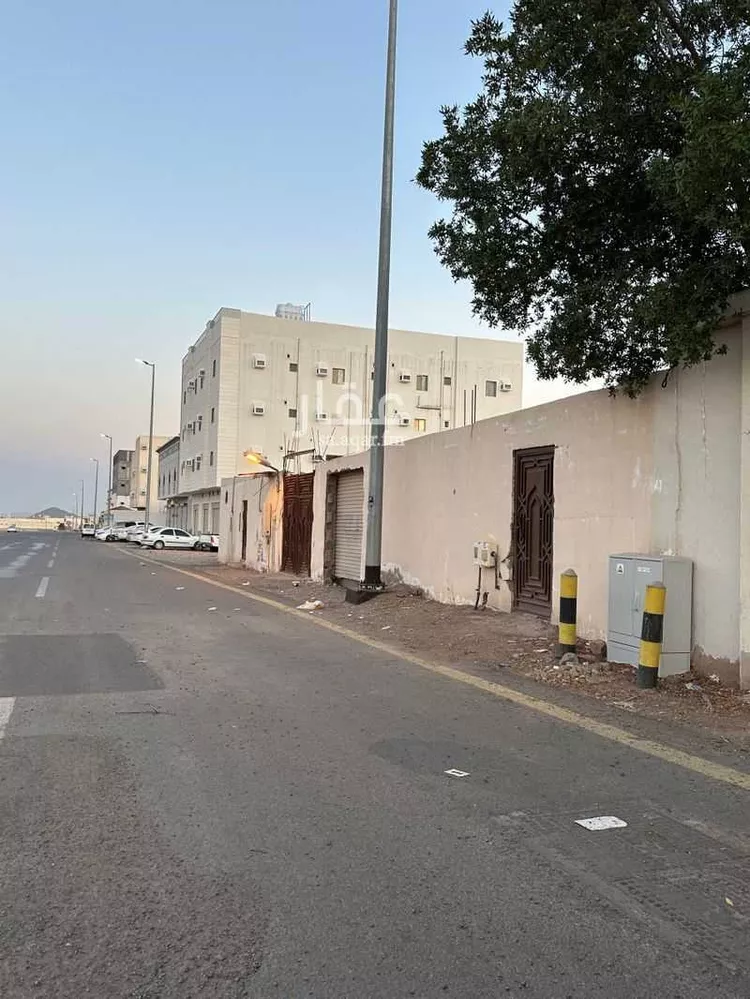 استراحة للبيع في شارع العلاء ابن يزيد الفهري, حي العزيزية, مدينة المدينة المنورة, منطقة المدينة المنورة صورة 2