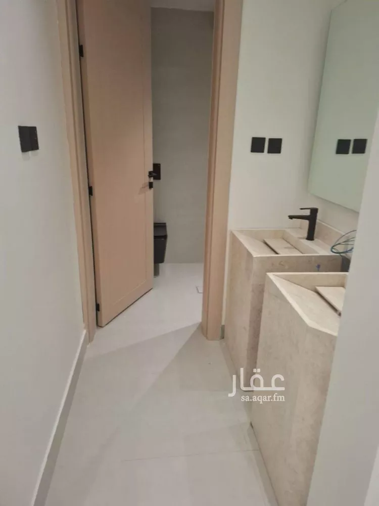 فيلا للبيع في شارع محمد بن غريب, حي النرجس, مدينة الرياض, منطقة الرياض صورة 3