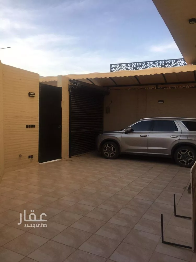 فيلا للبيع في شارع عبدالرحمن المكودي, حي عكاظ, مدينة الرياض, منطقة الرياض صورة 2