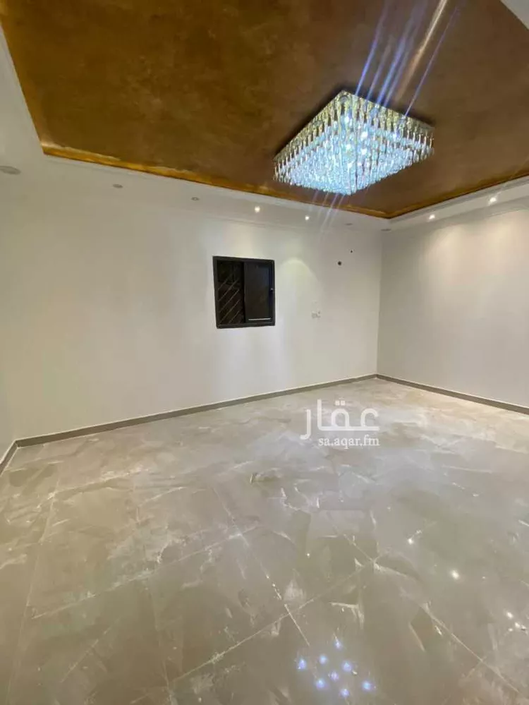 فيلا للبيع في شارع الدفاع, حي إشبيلية, مدينة الرياض, منطقة الرياض 13