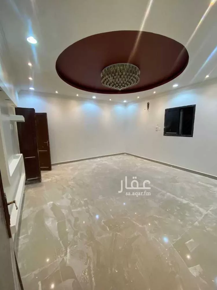 فيلا للبيع في شارع الدفاع, حي إشبيلية, مدينة الرياض, منطقة الرياض صورة 2