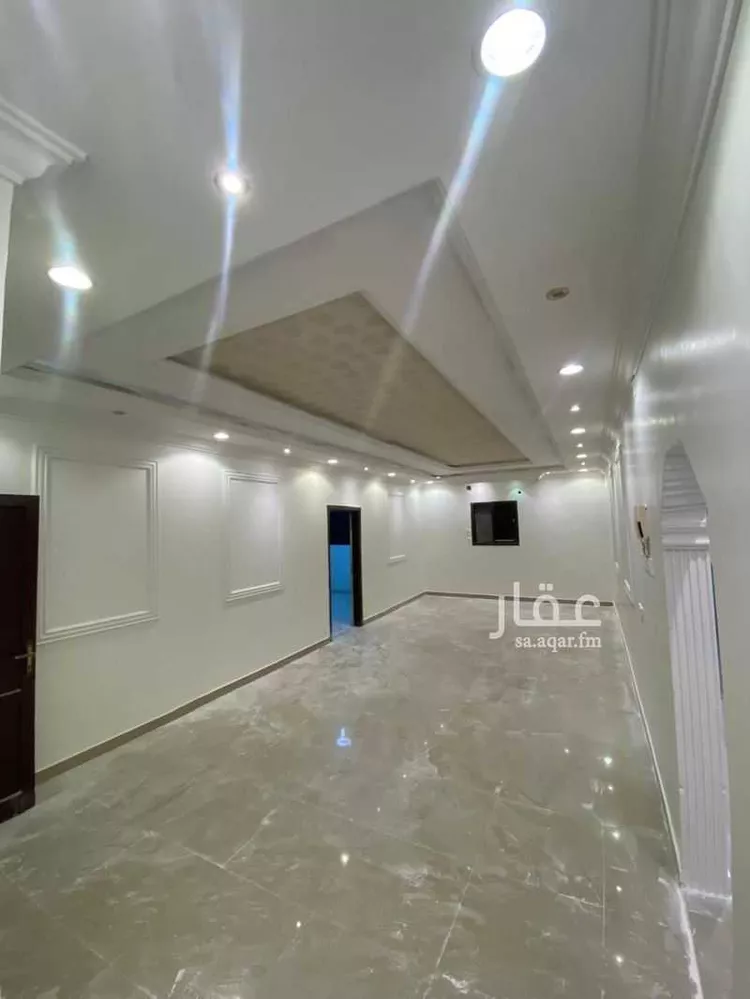 فيلا للبيع في شارع الدفاع, حي إشبيلية, مدينة الرياض, منطقة الرياض 15
