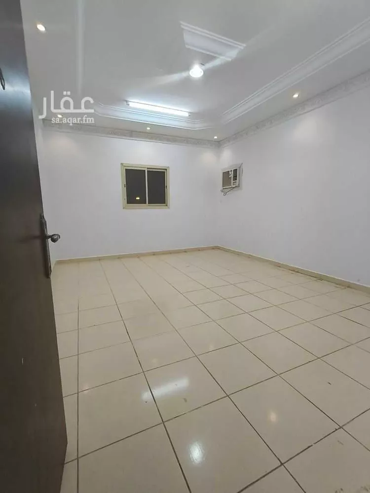 Building for Rent in Riyadh Al Yarmouk