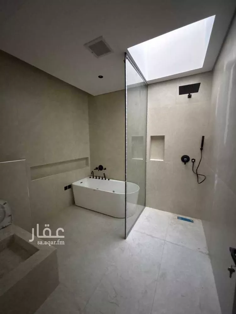 دور للبيع في شارع المجدل, حي الوادي, مدينة الرياض, منطقة الرياض 13