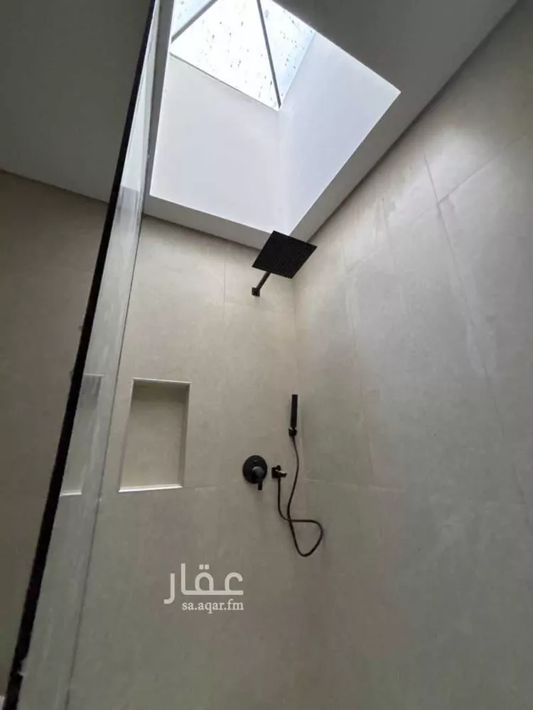 دور للبيع في شارع المجدل, حي الوادي, مدينة الرياض, منطقة الرياض 14