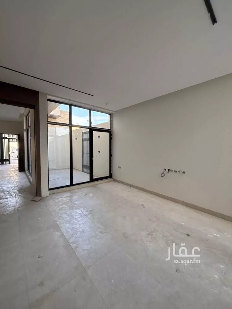 دور للبيع في شارع المجدل, حي الوادي, مدينة الرياض, منطقة الرياض 16