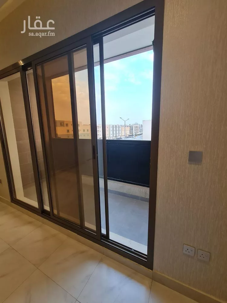 شقة للإيجار في شارع الدهناء, حي الملقا, مدينة الرياض, منطقة الرياض صورة 4