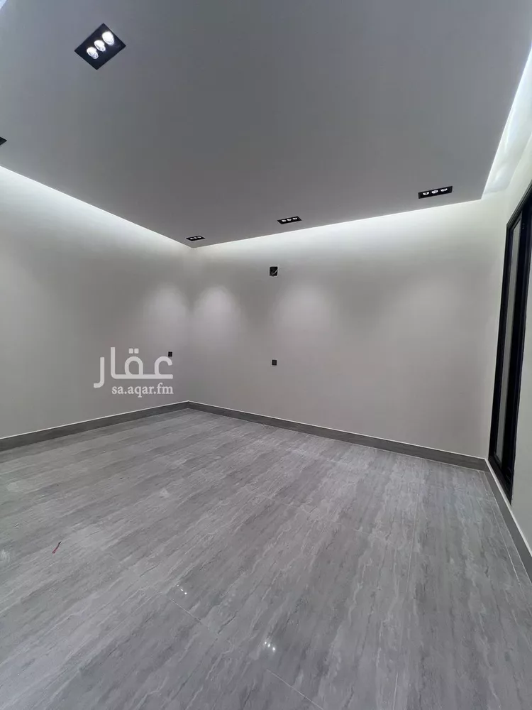 فيلا للبيع في شارع أحمد بن سعيد الأندلسي, حي الرمال, مدينة الرياض, منطقة الرياض صورة 2
