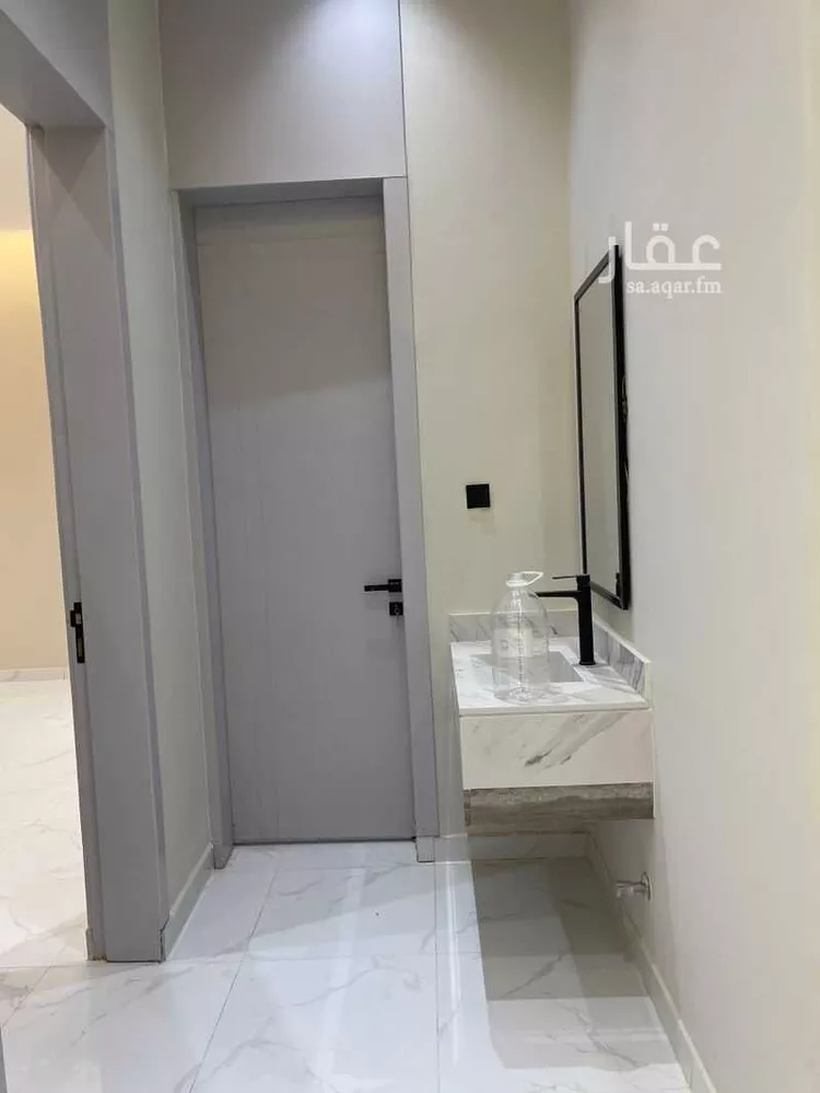 دور للبيع في شارع طريق خريص, حي الجنادرية, مدينة الرياض, منطقة الرياض صورة 2