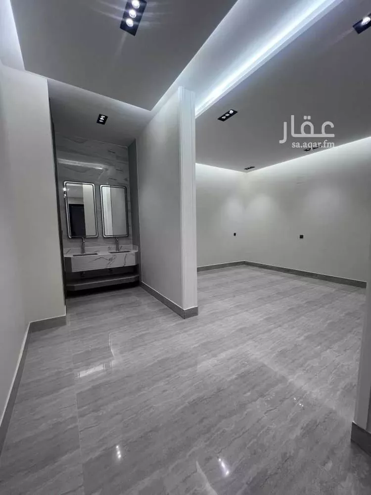 فيلا للبيع في شارع أبي العباس الجندي, حي الرمال, مدينة الرياض, منطقة الرياض صورة 2