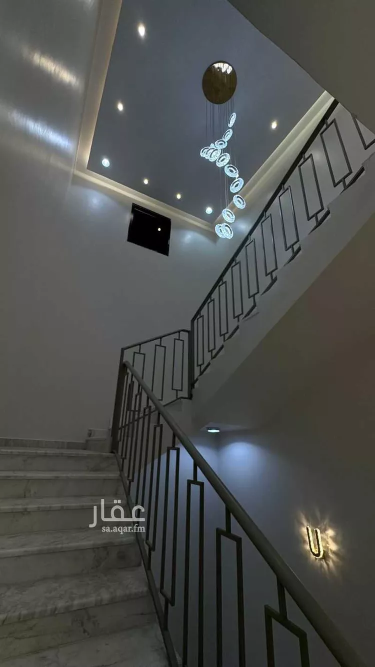 فيلا للبيع في شارع عطاء ابن ابي رباح, حي الأمير سلطان بن عبدالعزيز, مدينة المجمعه, منطقة الرياض